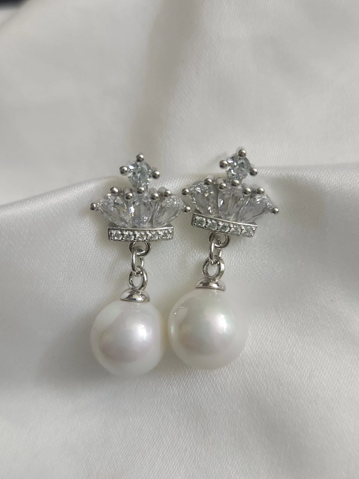 עגילי פנינה