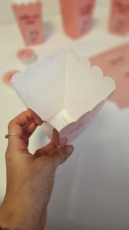 מיתוג יומולדת ורוד💘