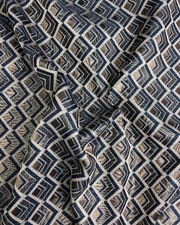 ז׳קארד דגם משובץ צבע חום כחול הפוך