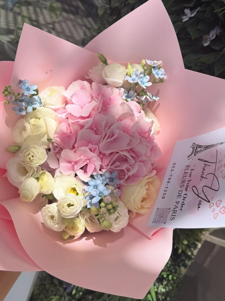 עיצוב פרחים מארזי פרחים חנות פרחים אור עקיבא קיסריה