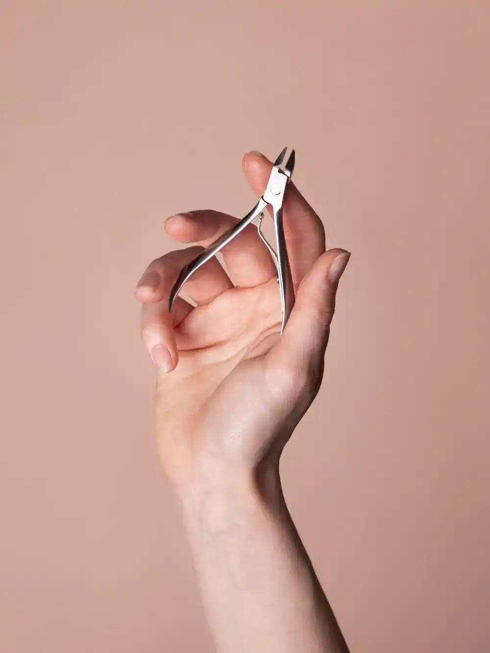 מילוי לק ג׳ל בדימונה – טיפוח שמתוחזק לאורך זמן