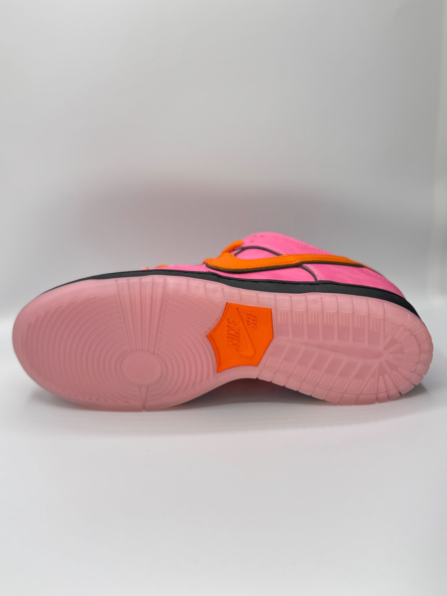 ״‏Nike SB Dunk Low  “The Powerpuff Girls Blossom