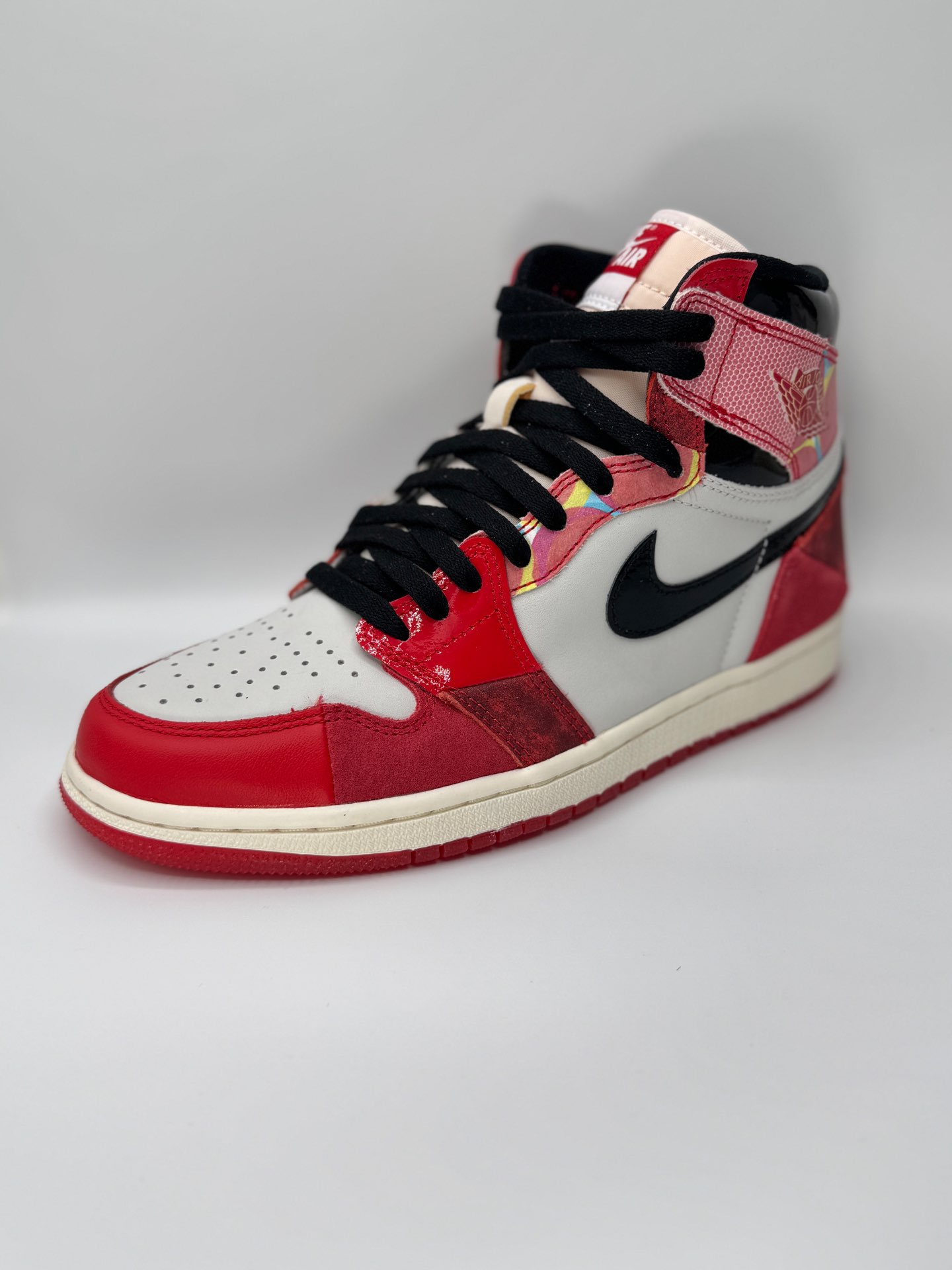 “Jordan 1 Retro high Og “Spider-Man Across The Spider-Verse x Next Chapter