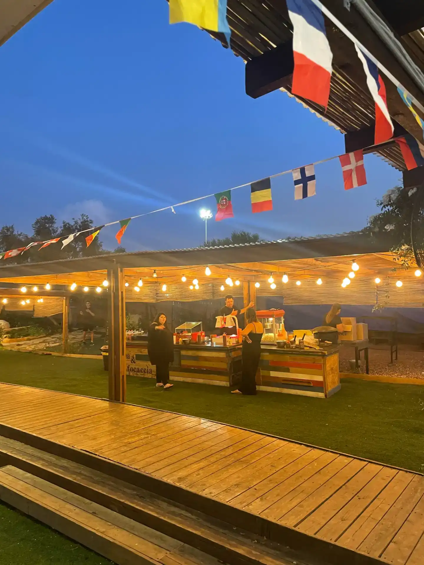 אולם לאירועי חברה וימי גיבוש בכפר סבא – חוויה שמייצרת חיבור, אנרגיה וערך אמיתי