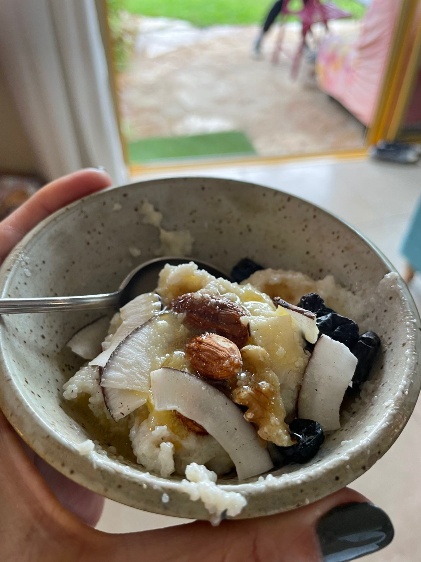 כיצד האיורוודה יכולה לתמוך באמהות חדשות?