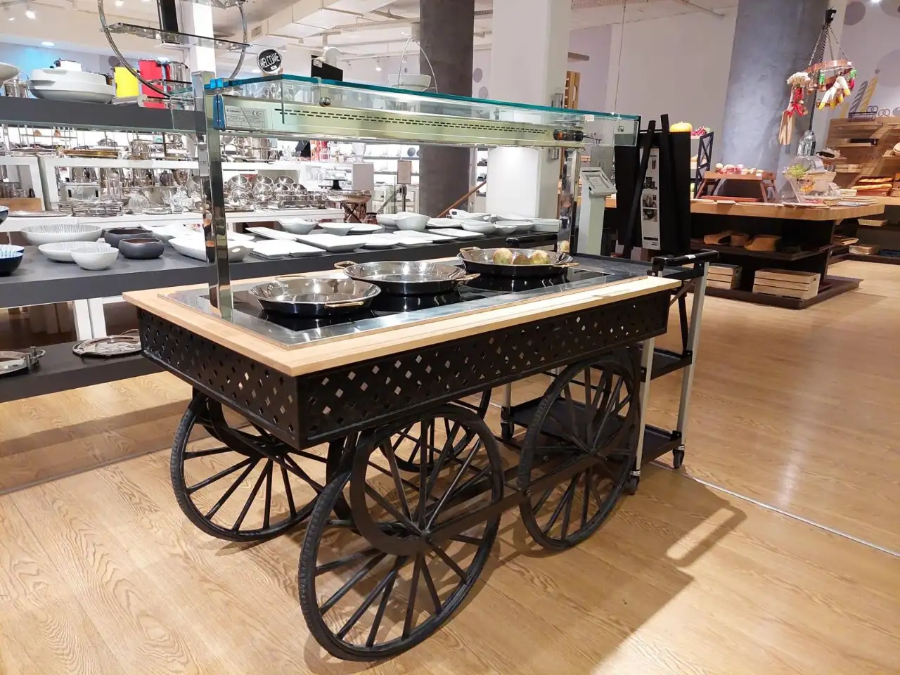 פרויקטים בהתאמה אישית (עץ ומתכת)