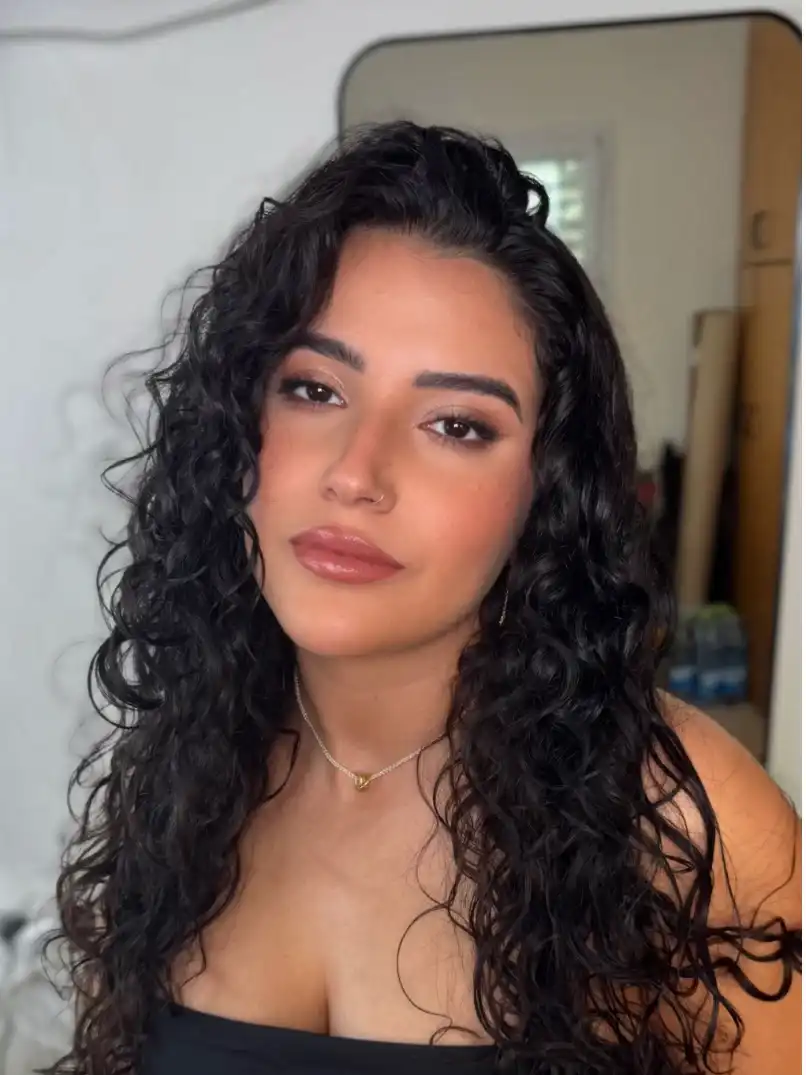 איפור לצילומי תדמית