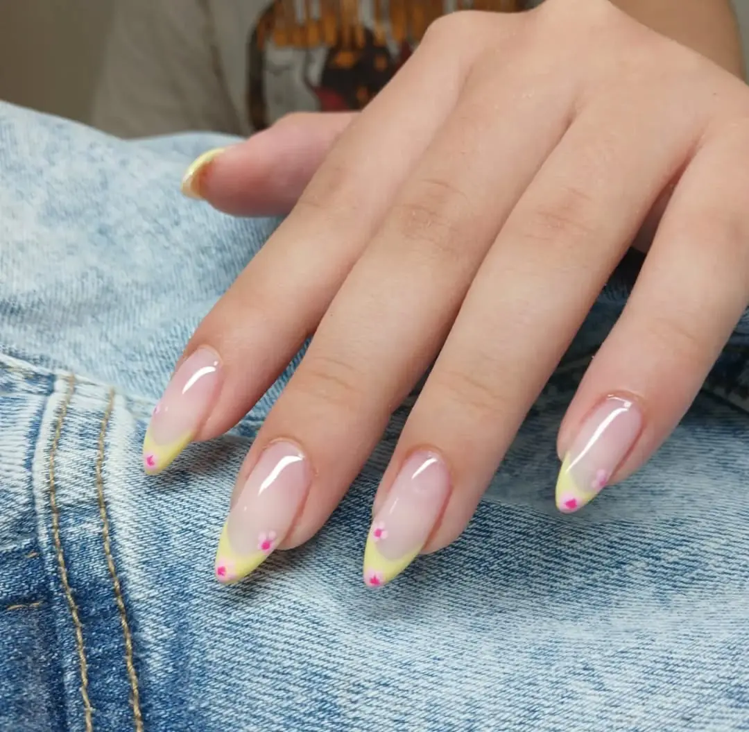 מניקור ג'ל מבנה אנטומי