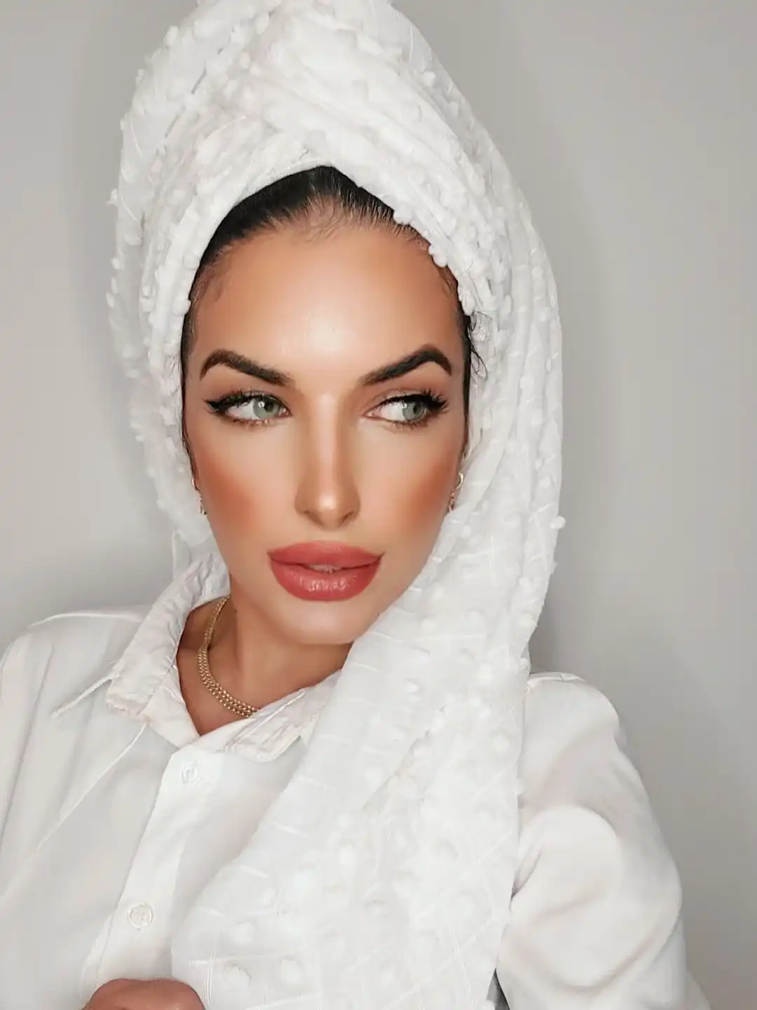 מטפחות נקודות  