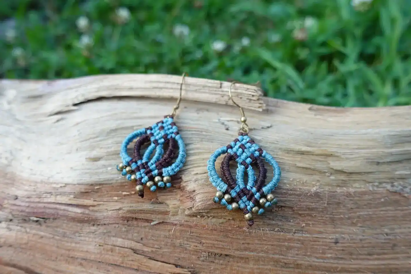 עגילי מקרמה