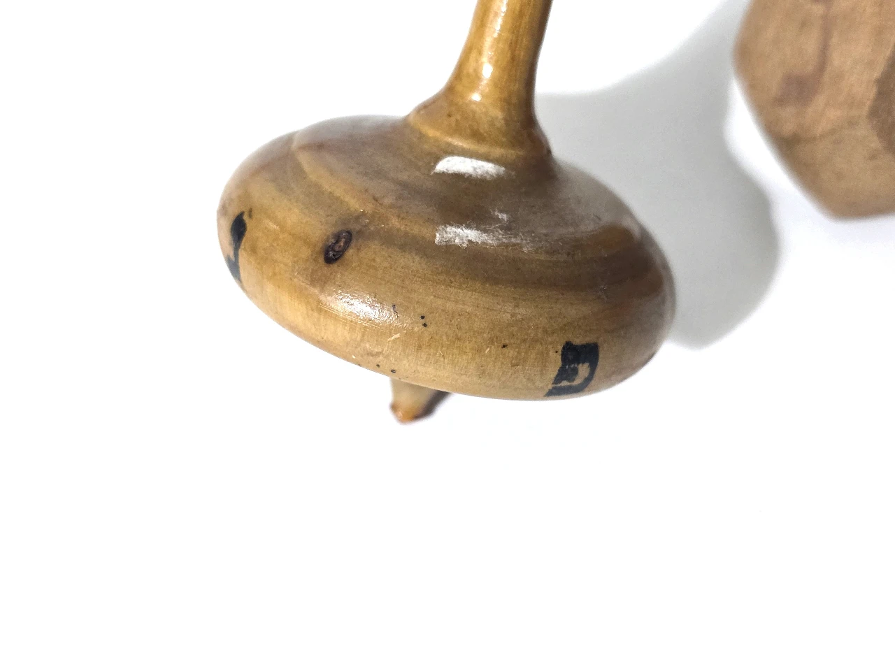 לוט של 2 סביבוני עץ ישנים וינט'ג במצב עבודה. חחחחח