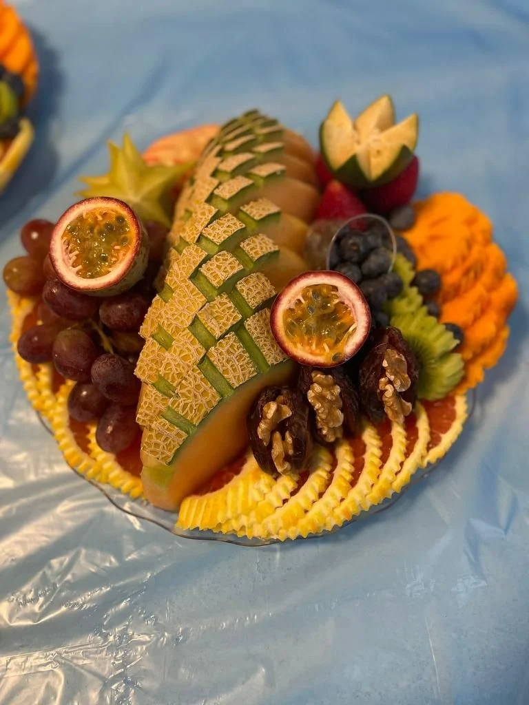 מגש פירות טרופיים