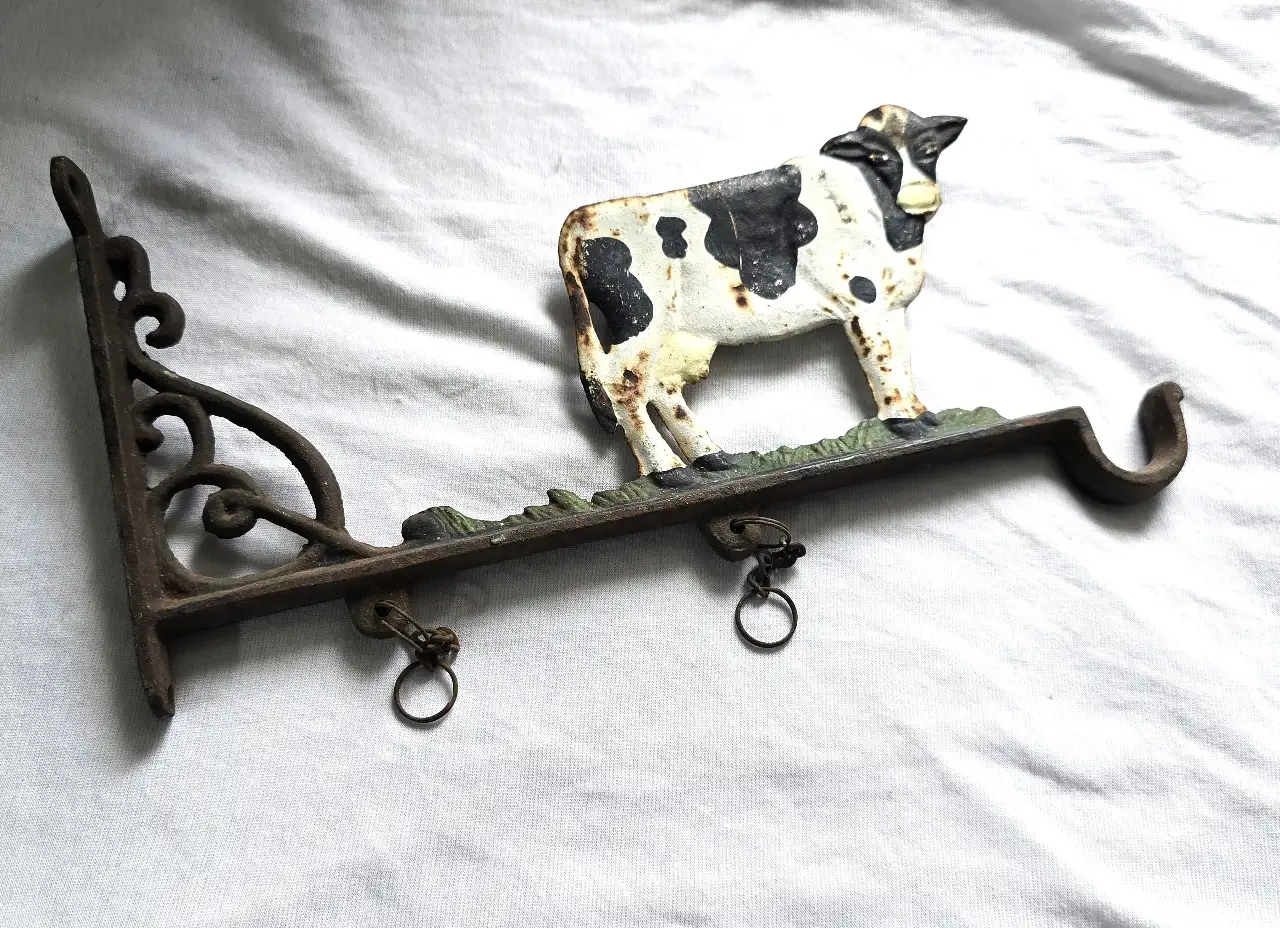 זרוע יציקת ברזל עתיקה לתלית שלט כתוב בית מידות: 29X15 ס"מ