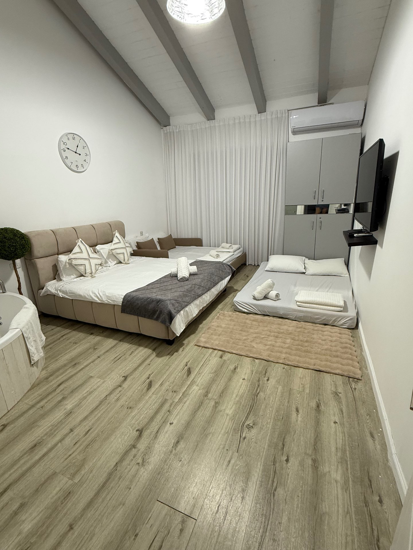 וילה סביונים- וילה ושני צימרים צמודים