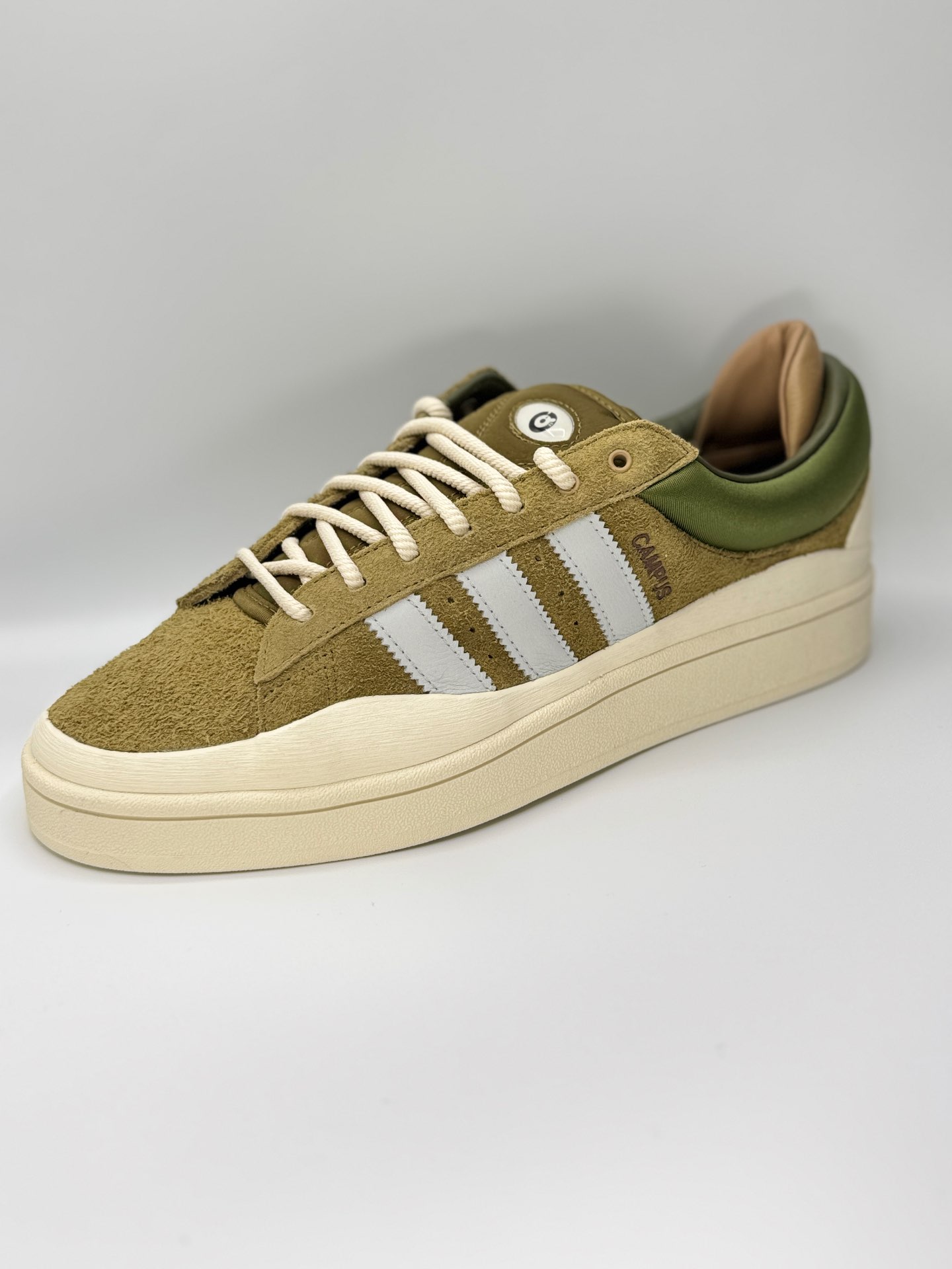 ״Adidas Campus Light “Bad Bunny Wild Moss