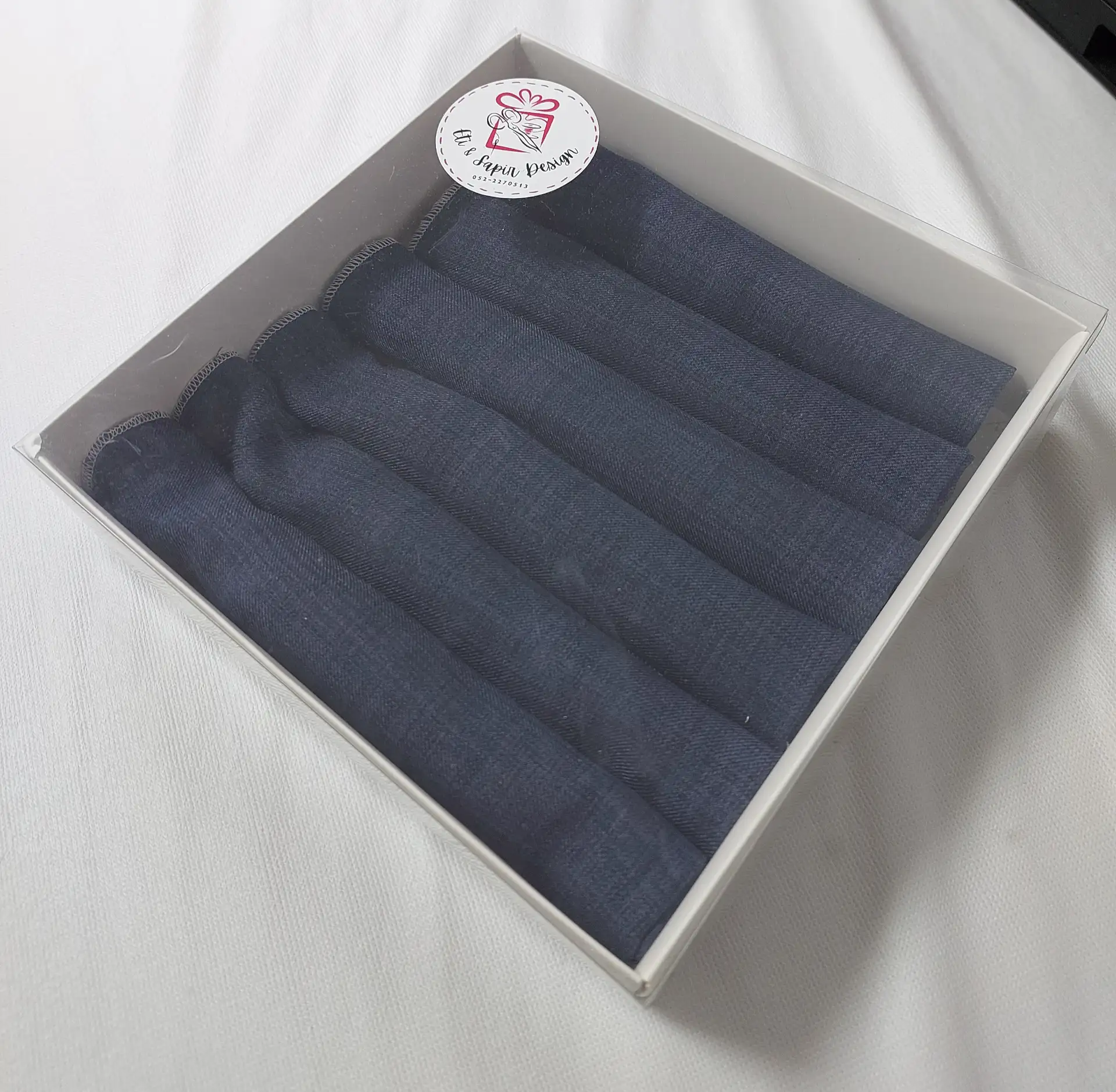 מארז מפיות וחבקים