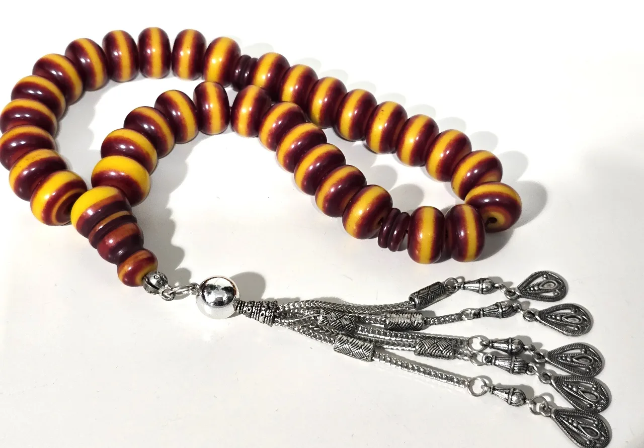 מסבחה שרשרת תפילה מוסלמית ענקית 33 חרוזים מהממת ביופייה אורכה כ33 ס"מ