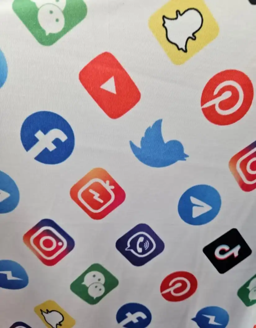 בד לייקרה מודפס