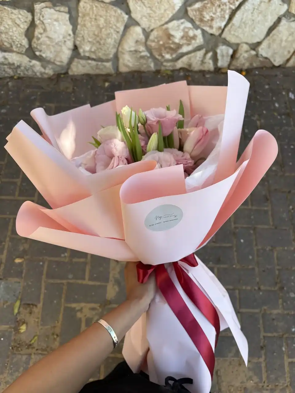 זר טוליפים וליזיאנטוס פינק