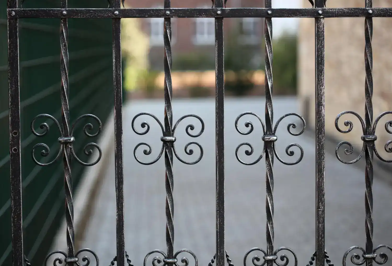 איך לבחור סורגים לבית מבלי להתפשר על עיצוב