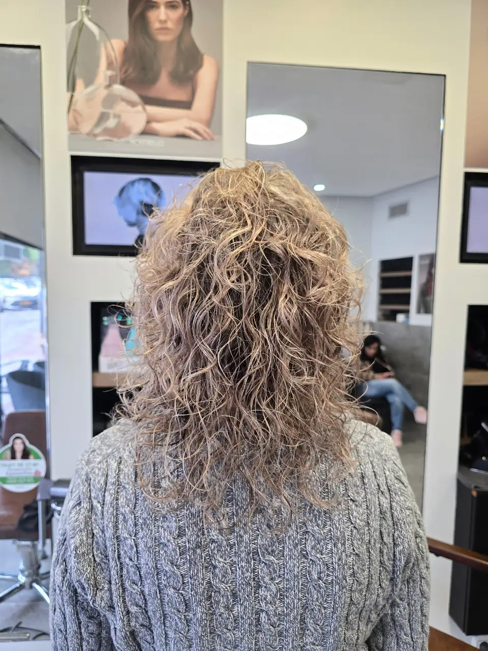 תספורות ועיצוב תלתלים