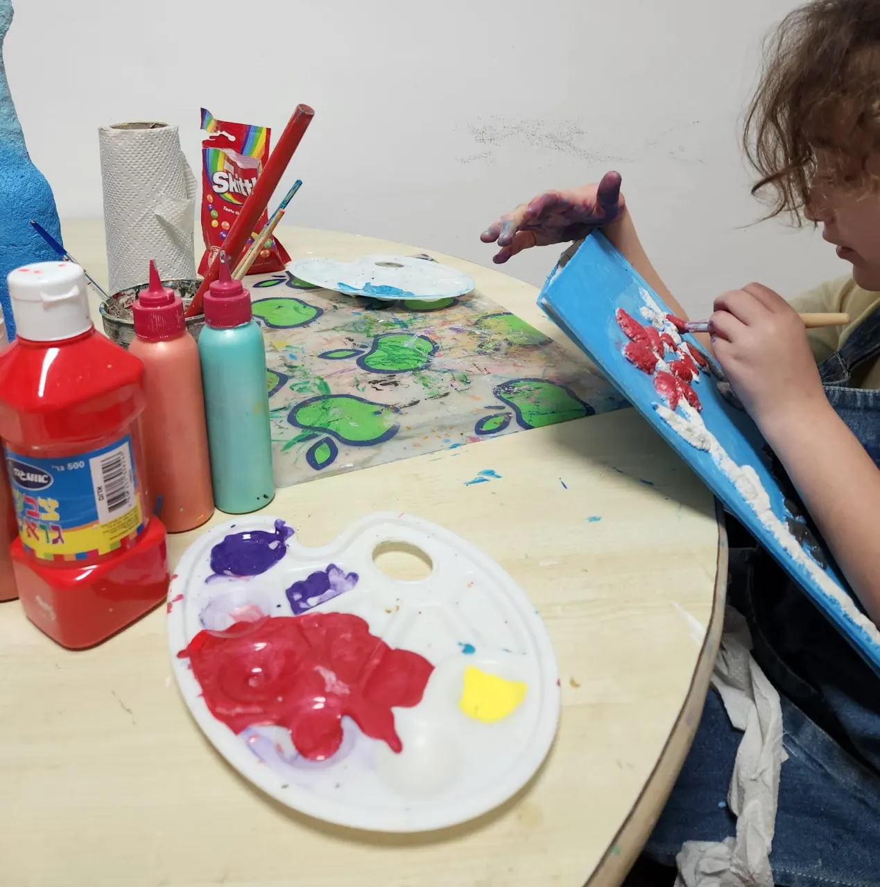 חוגי אומנות פרטניים לילדים 