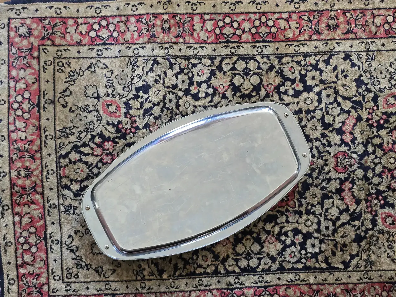 מגש כסוף מפיוטר מצב מושלם ידיות מוזהבות....מידות 40\22 ס'מ