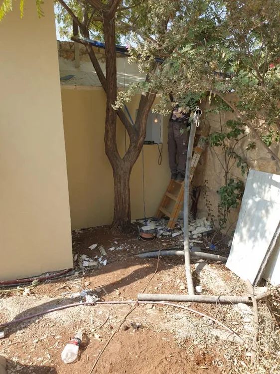 בניית יחידת דיור וגלריה