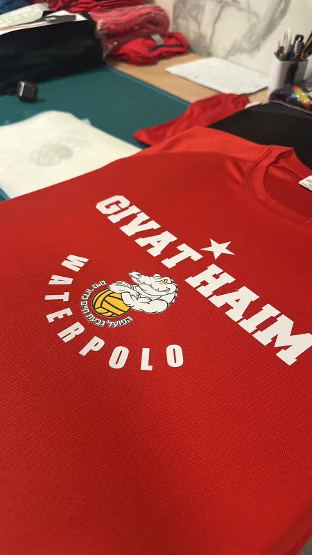 חולצה שרוול קצר כולל הדפסה