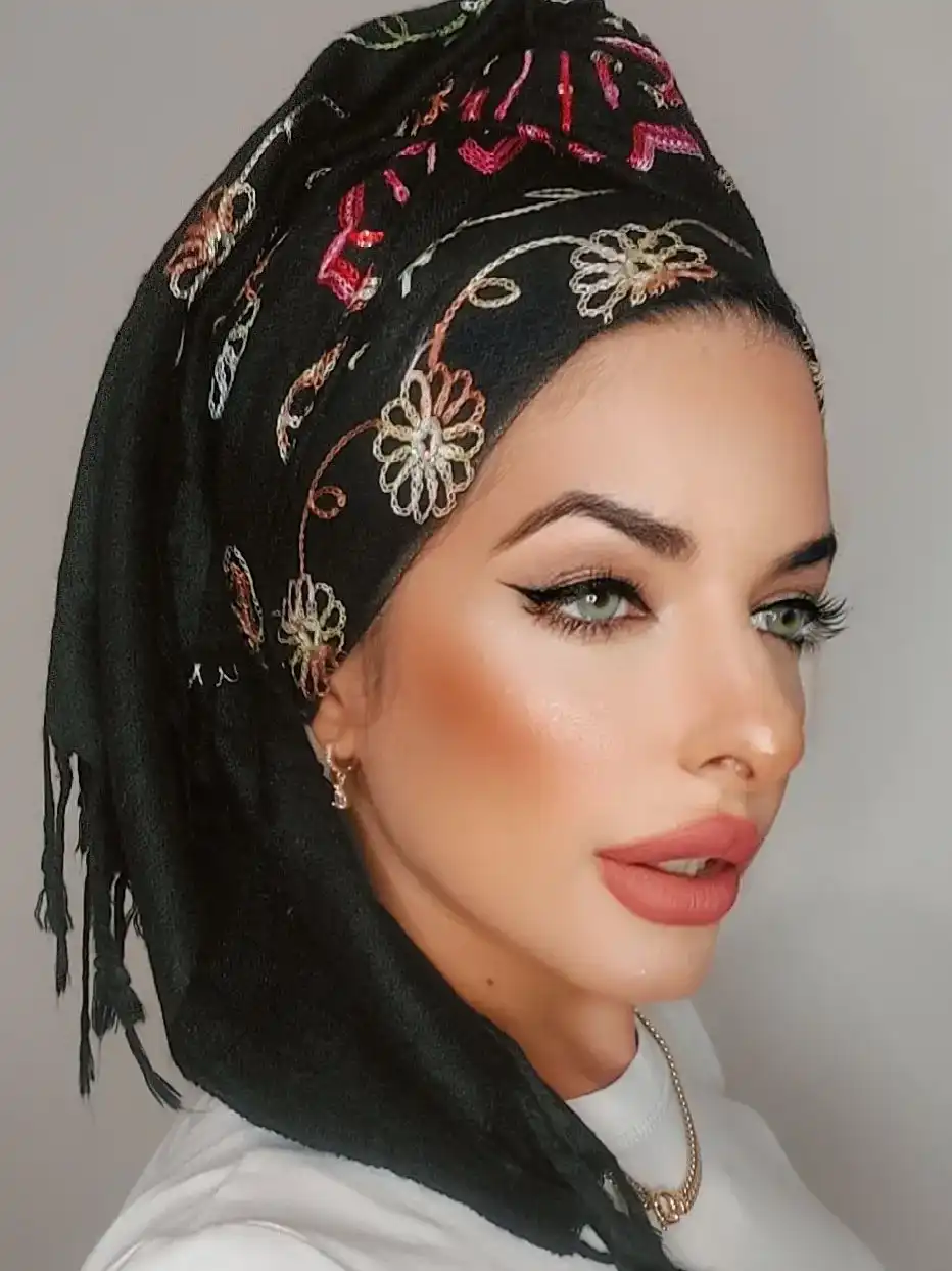 מטפחות רקמה  