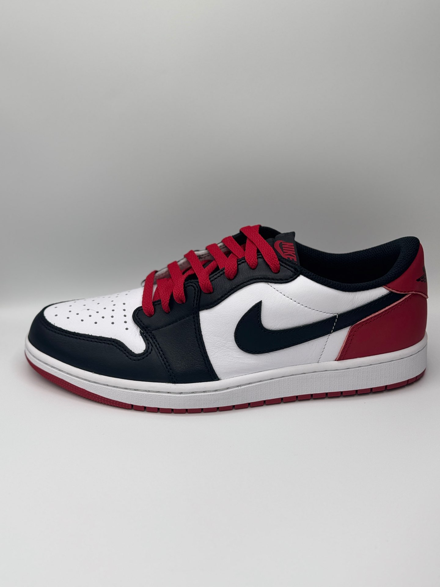 Jordan 1 Low Og  “Black Toe”(2023)