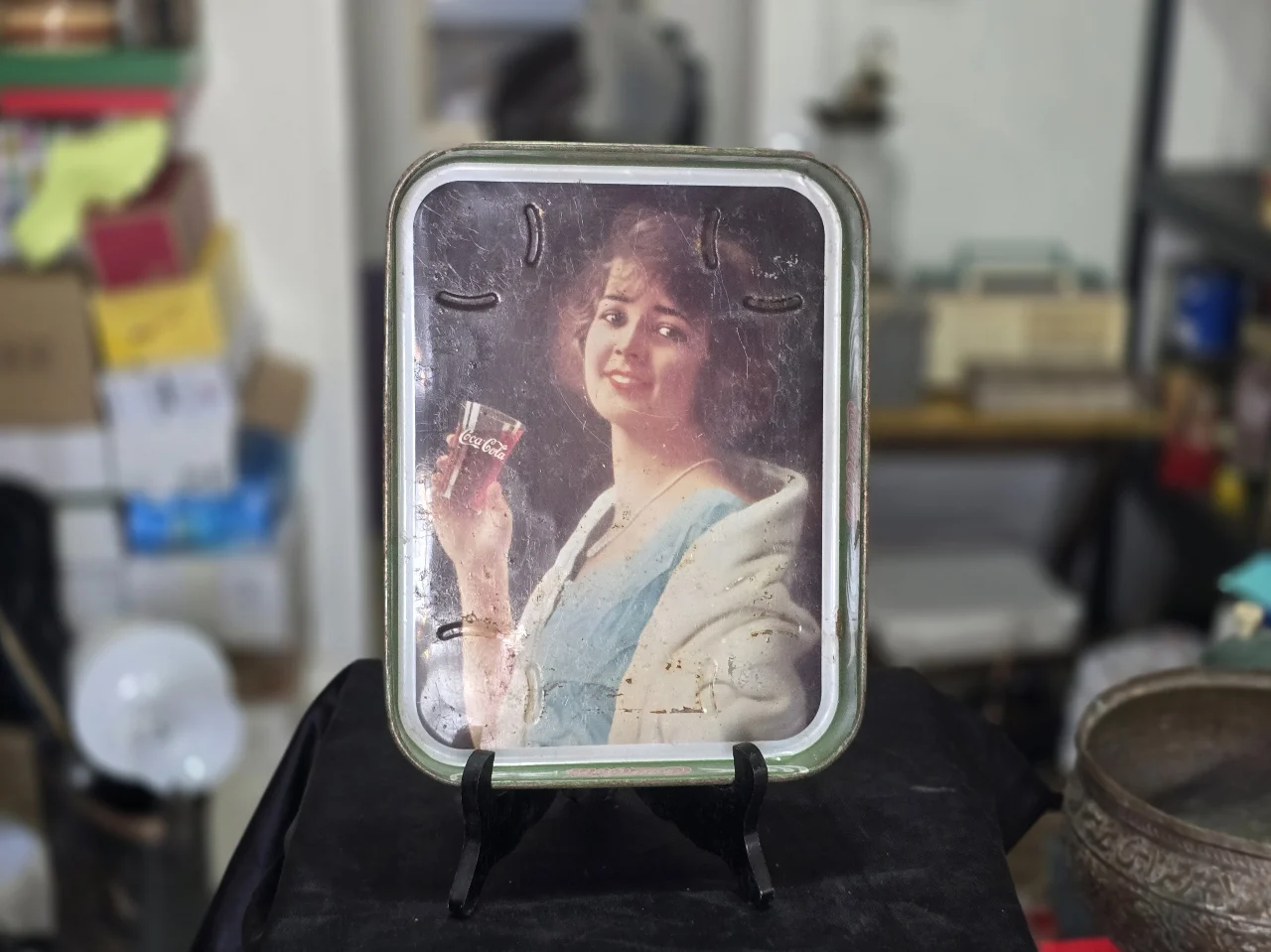 מגש קוקה קולה, כתמי חלודה ושריטות, כנראה שנות ה -50-60. גודל 27.5x21
