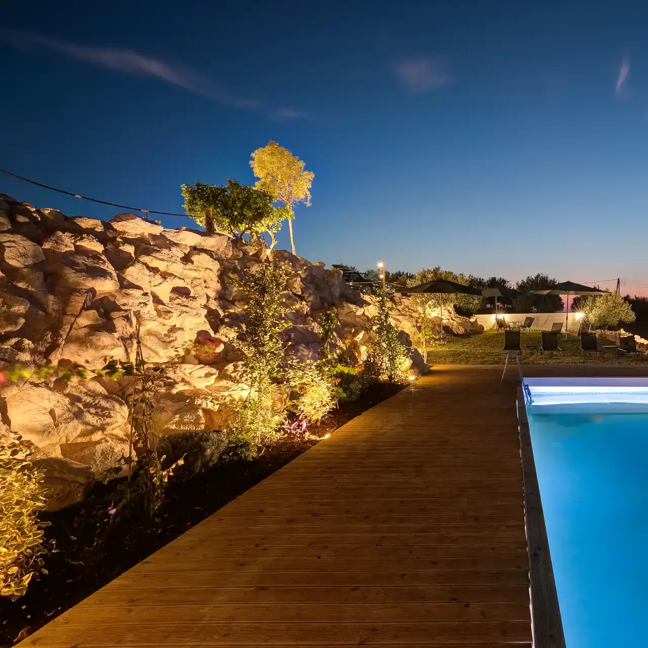 עבודות אבן טבעית- טרסות וריצוף חוץ