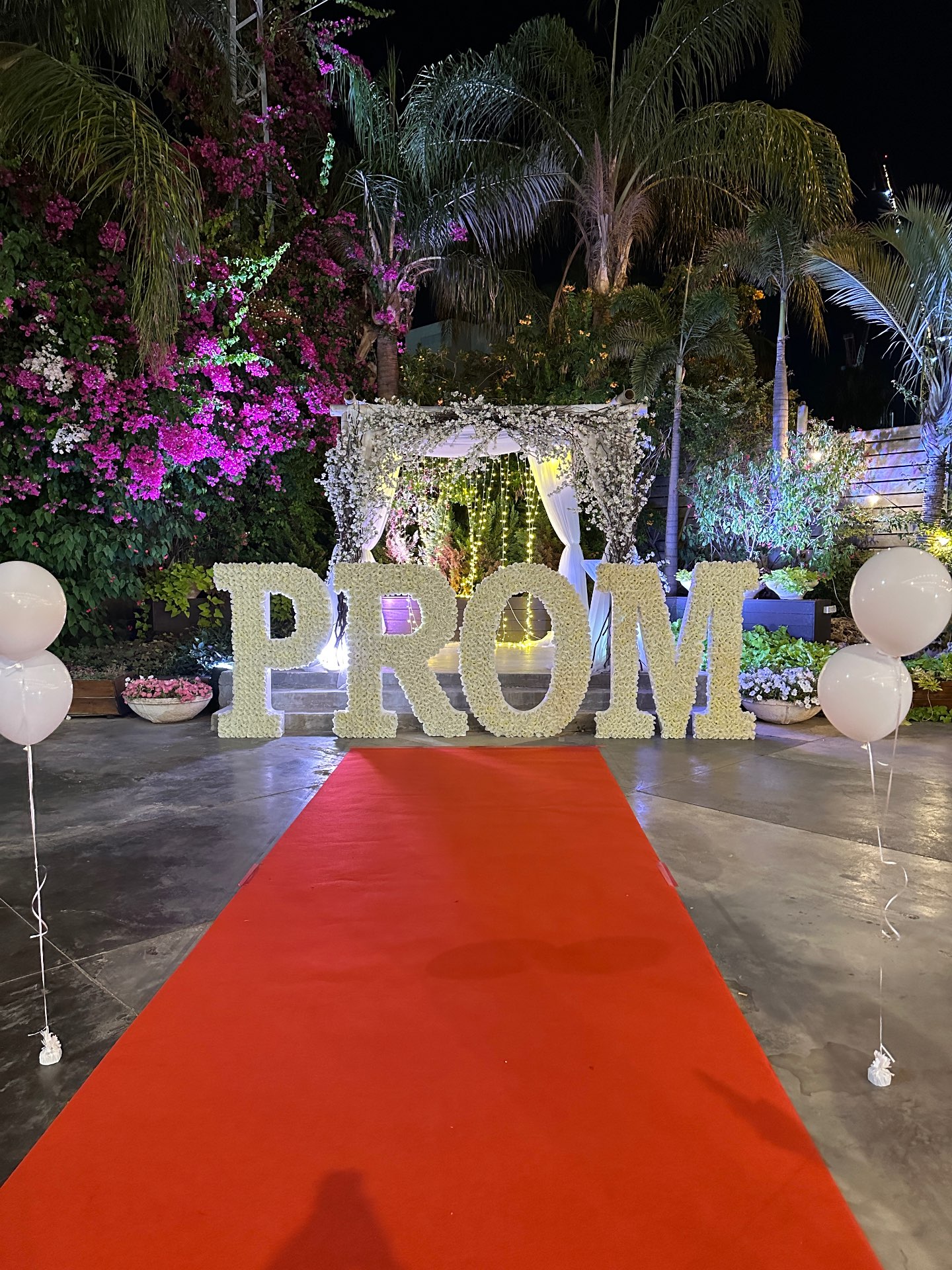 אותיות פרחים