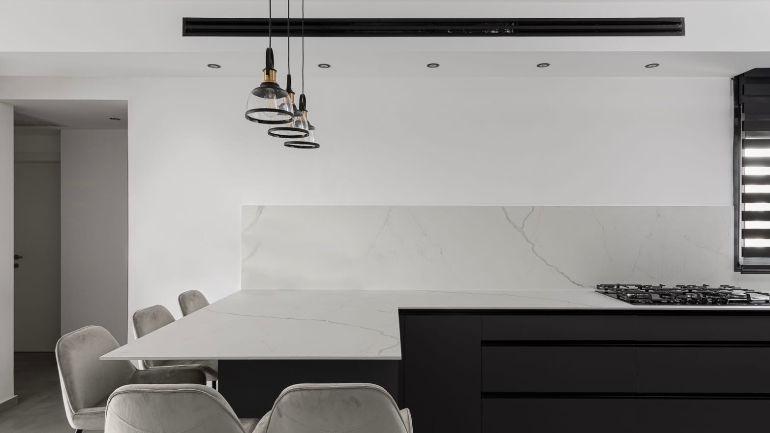 מטבחים כהים בהתאמה אישית | RAN KITCHENS