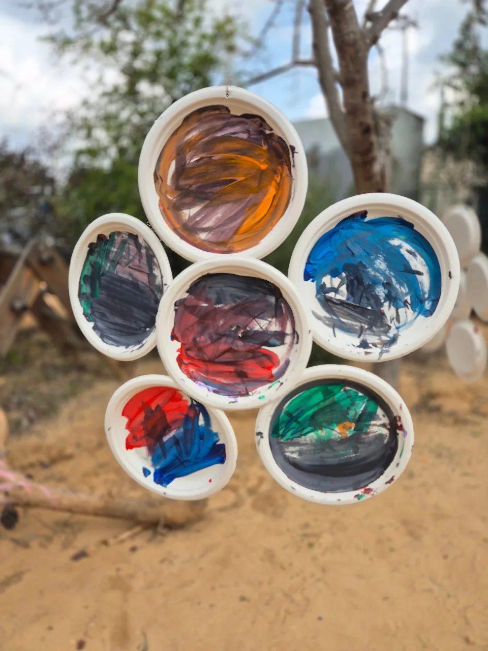 🌸Dancing Flowers in the Wind: A Creative Outdoor Activity