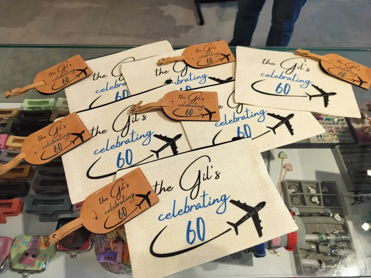 מוצרי פרסום לעסקים – מיתוג שנשאר בשימוש יומי | Think basic