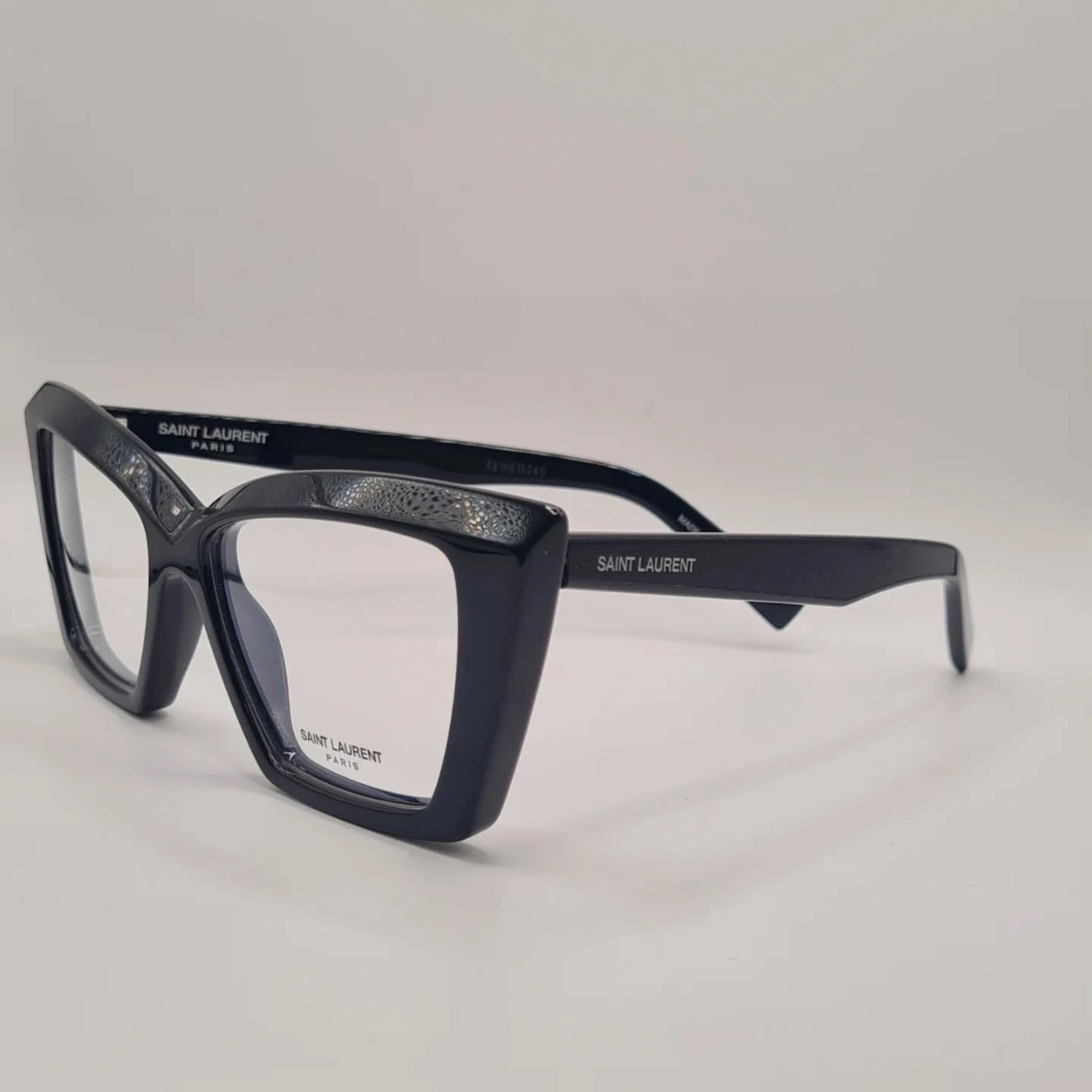 משקפיי ראייה לרחוק/לקרוב