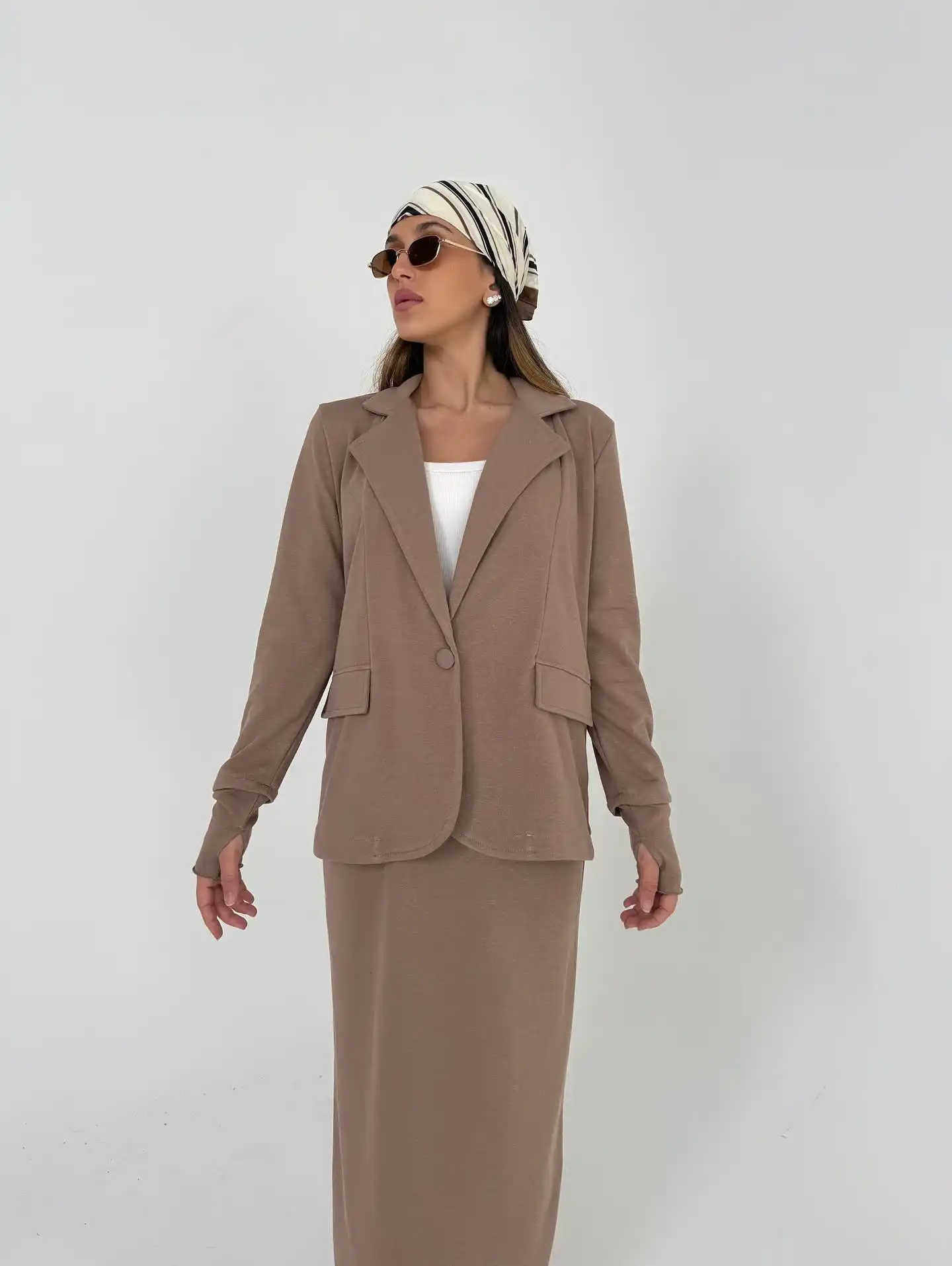 חליפת הודיה אפור