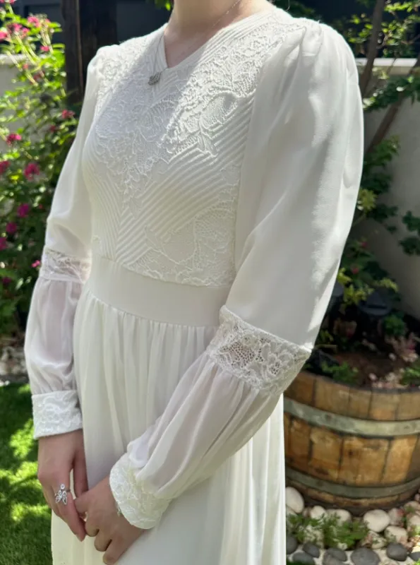 שמלת בת מצווה דגם אביה