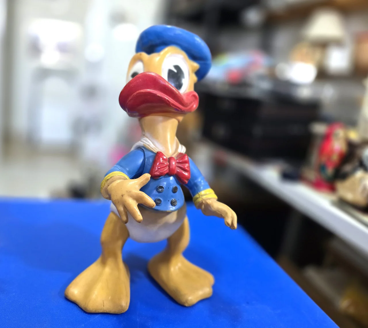 דונלדג גדול 35 ס'מ גובה חתום מאחור וולדיסני ..1968 וינט'ג