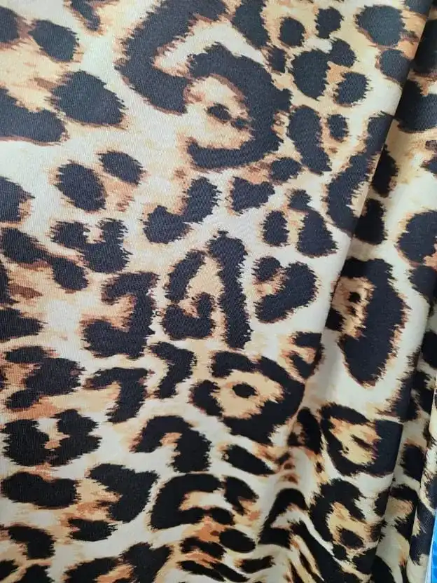 בד לייקרה מודפס