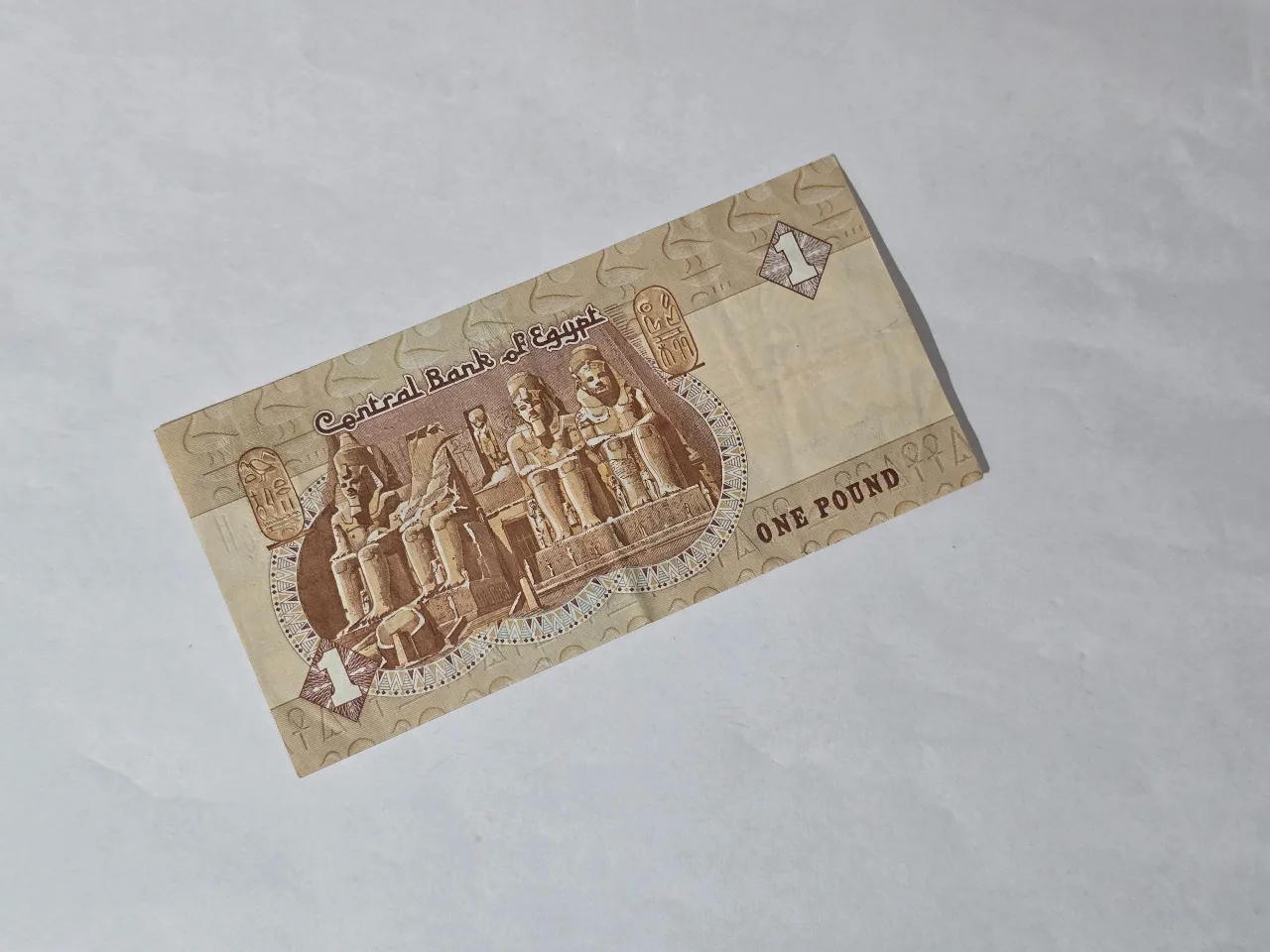 לוט של עשר שטרות מהעולם מצבים יפים