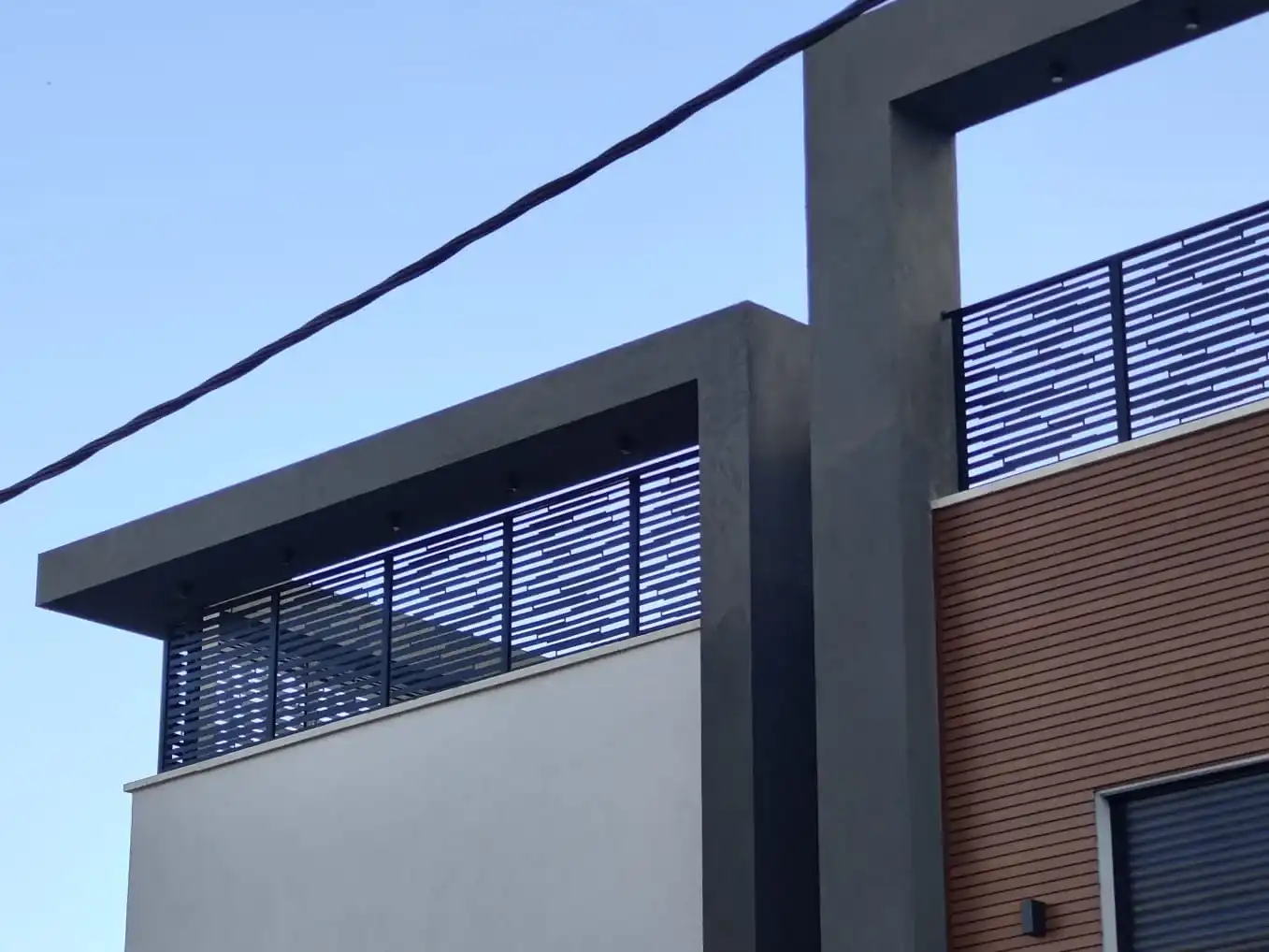 מעקות וסורגים