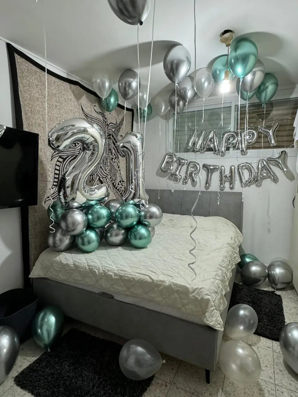 סידור חדר בלונים