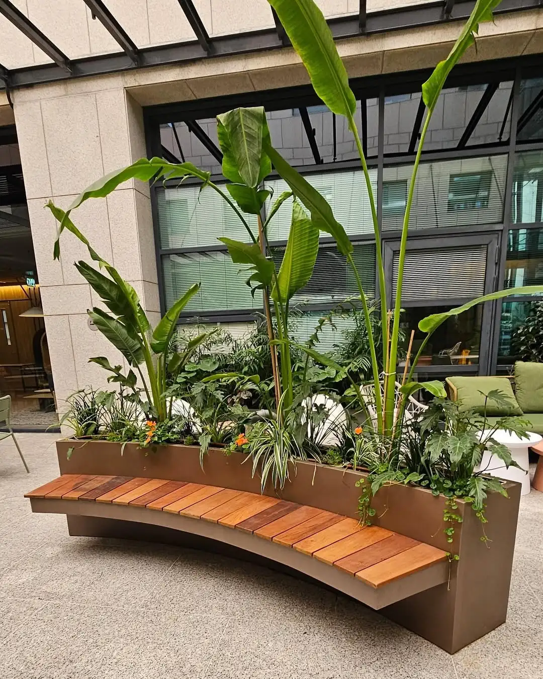 עבודות אומנות ורהיטים מיוחדים לבית ולחוץ