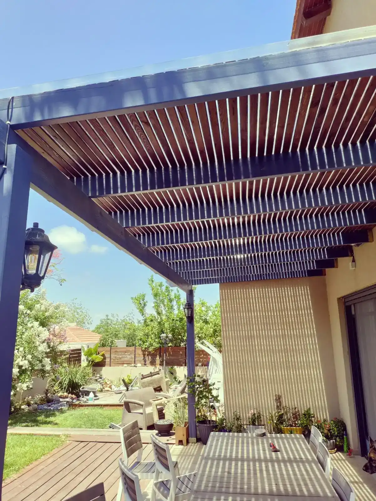 עבודות עץ בהתאמה אישית | מפל פיתוח נוף