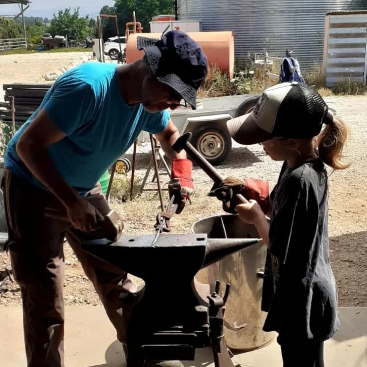 "חישול וסיפור"