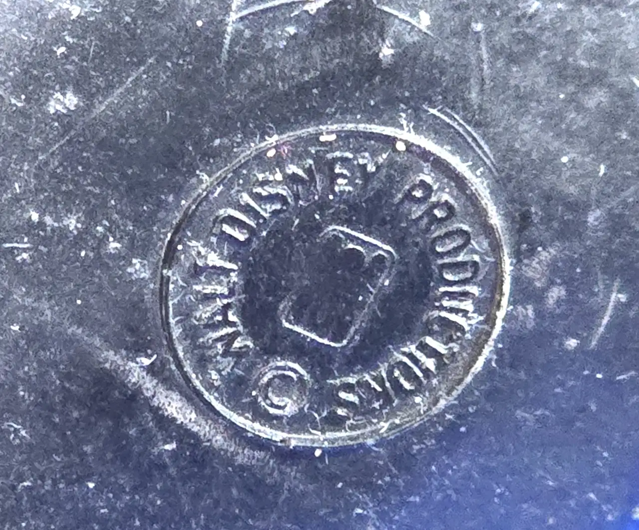 מיקי מאוס מוצרי דיסני גובה 23 ס'מ כולל אוזנים מצב טוב מאד