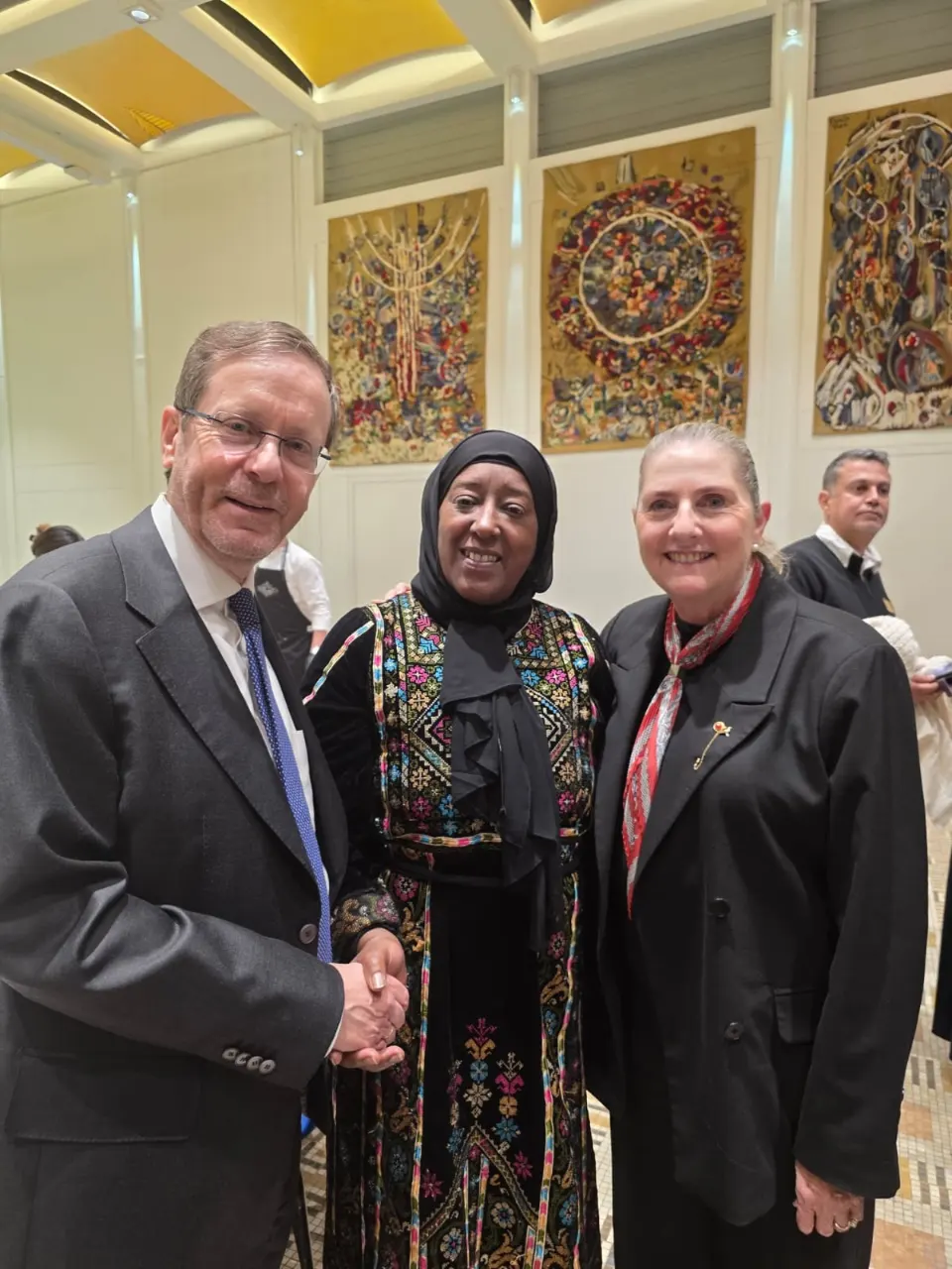 אמל אבו אלקום הוזמנה לארוחת האיפטאר בבית נשיא המדינה